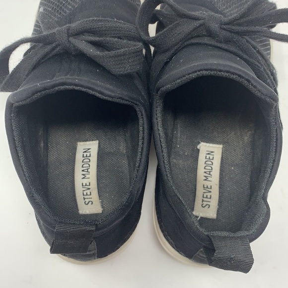 Steve Madden Lancer Sneaker in Black, 8M - Picture 8 of 9